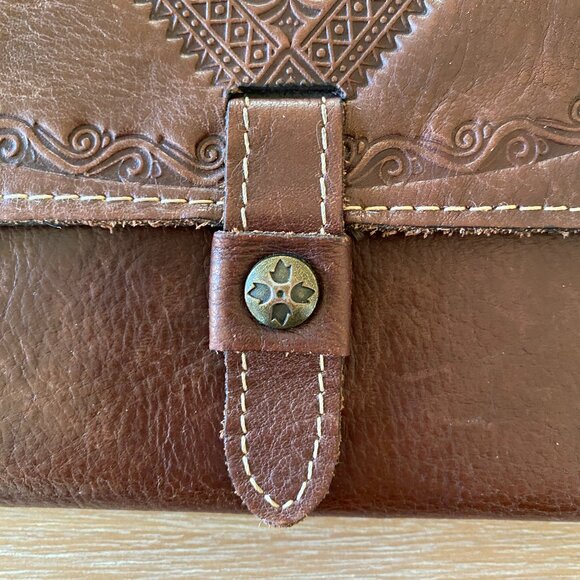 Patricia Nash Vintage Embossed Leather Wallet - REPAIRED - Picture 9 of 10